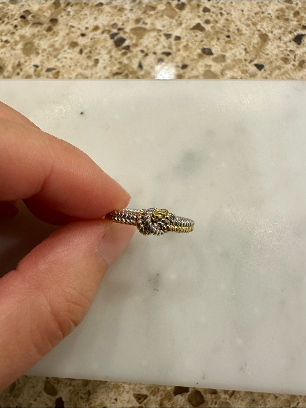 Mixed metal knot ring